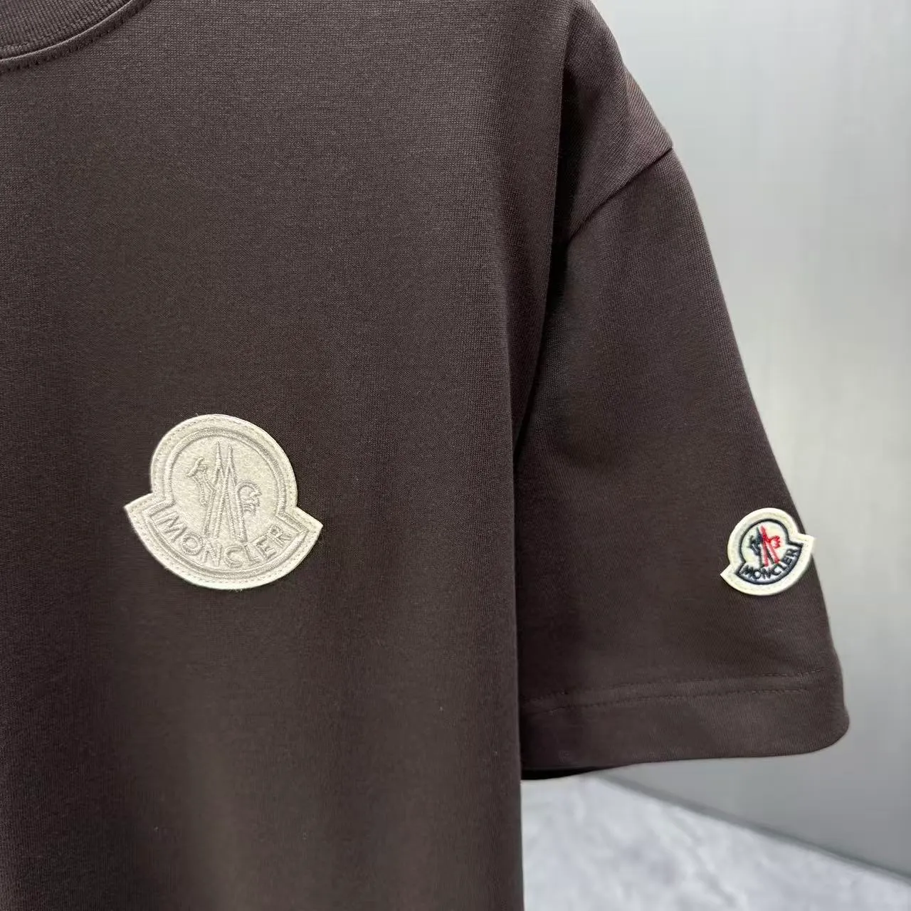MONCL* * 2026 New Arrival T logo ：Black White Dark Blue Sizes：S M L XL XXL
